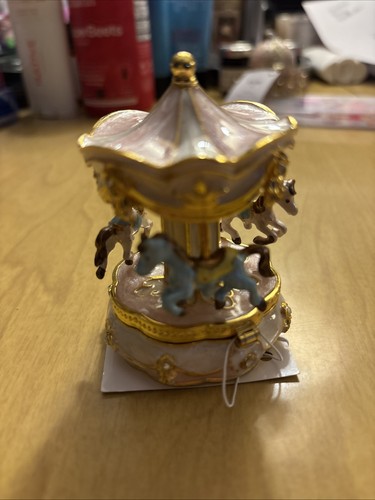 Carousel trinket - carousel,